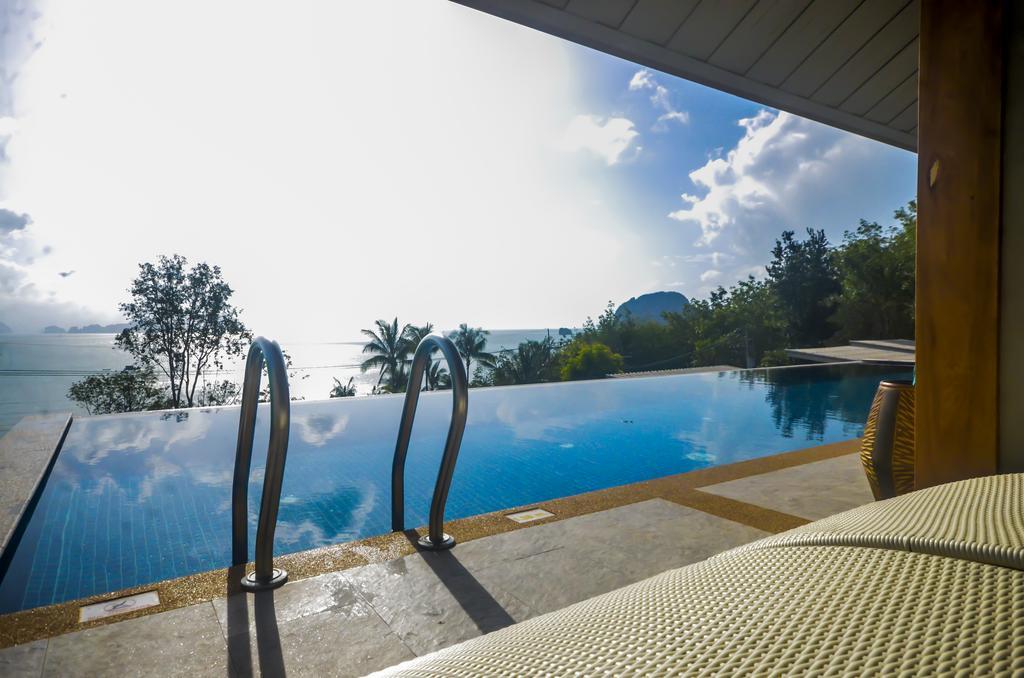 Villa Família com Piscina e Vista do Mar